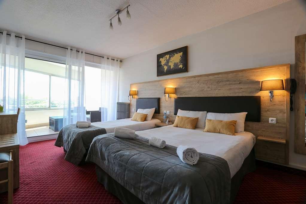 Brit Hotel Bleu Nuit Saintes Δωμάτιο φωτογραφία