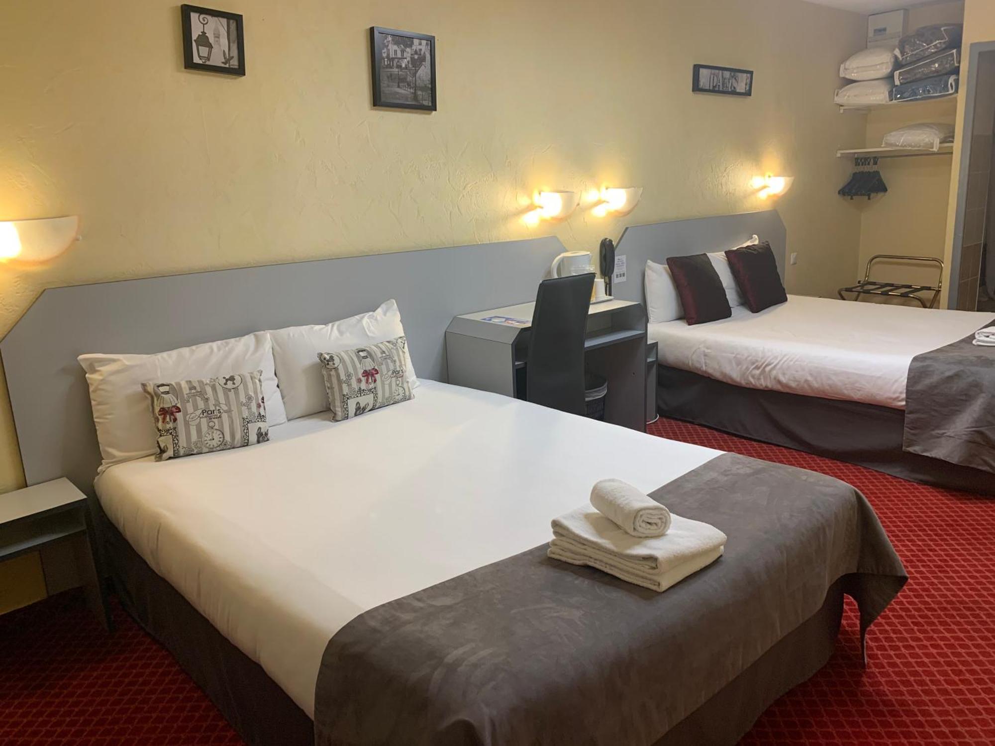 Brit Hotel Bleu Nuit Saintes Εξωτερικό φωτογραφία